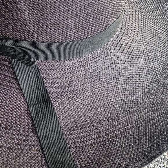 Palmazzo Luxury Handmade Hat - Picture 4 of 4